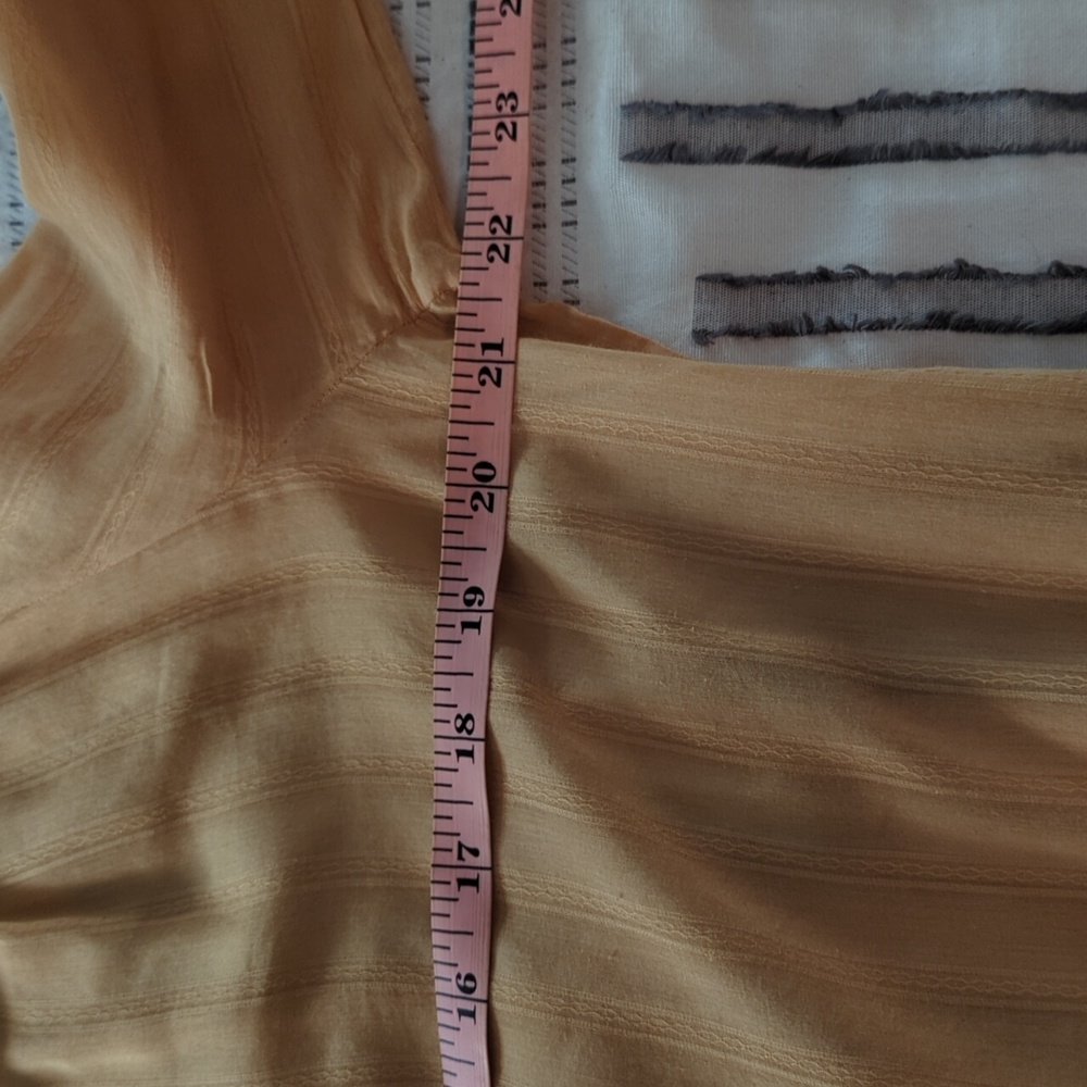Lightweight blouse - Picture 7 of 8